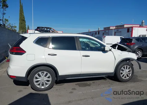 2017 Nissan Rogue S z USA, uszkodzony, nr VIN JN8AT2MT8HW136224